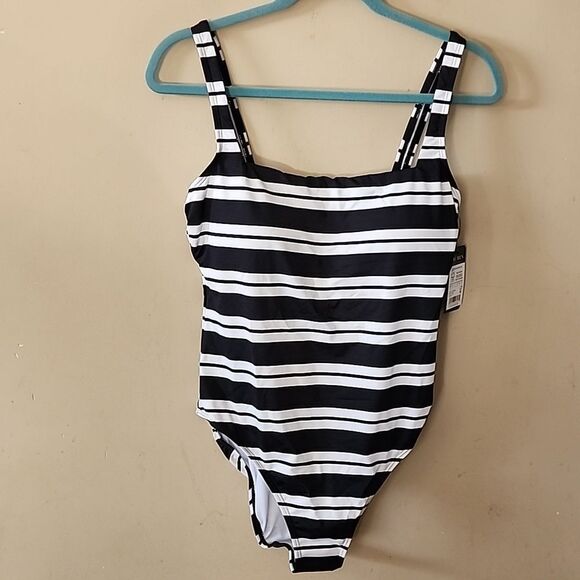Ralph Lauren Beach Club Solids Halter Swimsuit SBlack and White Striped Swimsuit - Picture 2 of 5